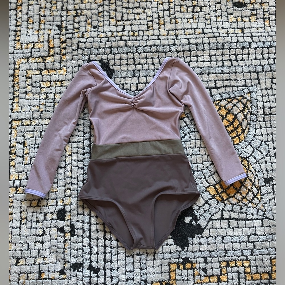 Yumiko Leotard Style : Lucy